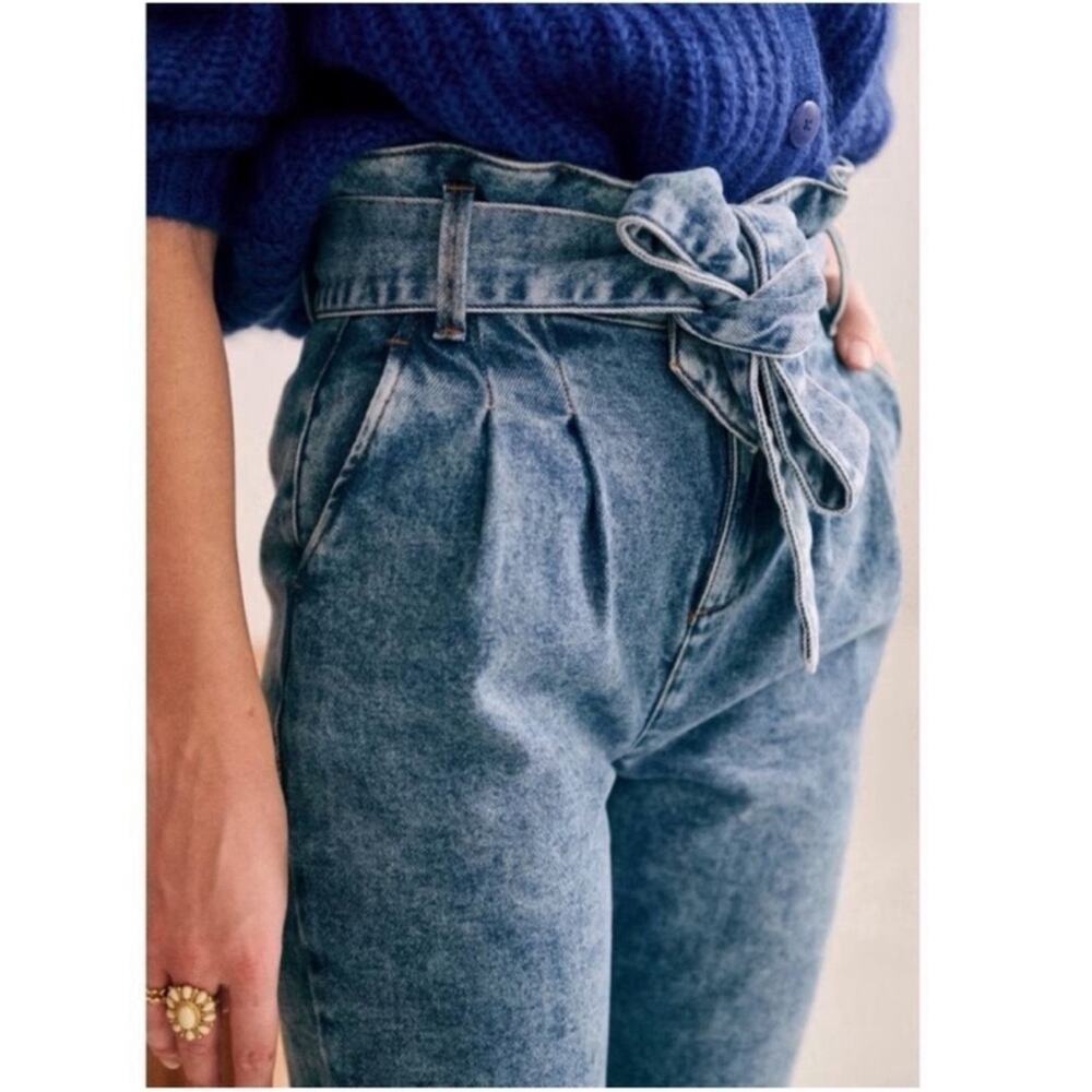 Sezane Austin trouser pants in Bleached Blue Belted Tapered Jeans 34 / US 2 - Picture 9 of 10